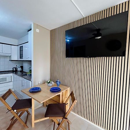 Comfy Apartment In ซาลอว์ ภายนอก รูปภาพ