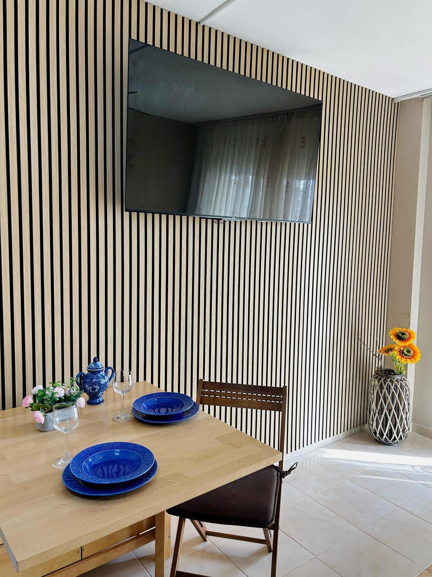 Comfy Apartment In ซาลอว์ ภายนอก รูปภาพ